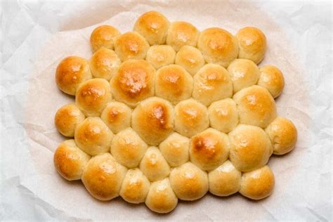 no-knead-bubble-bread-mini-pull-apart-bread image