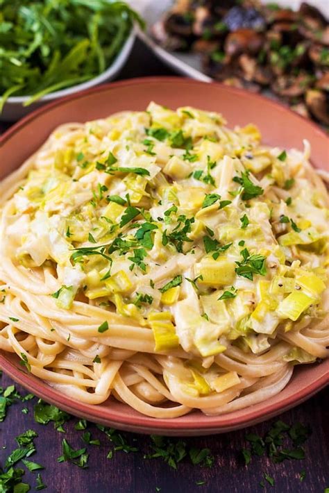 creamy-leek-pasta-hungry-healthy-happy image