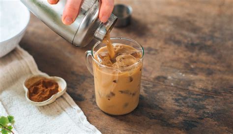 iced-cinnamon-coffee-recipe-starbucks-coffee-at-home image