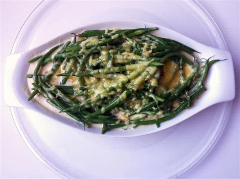 how-to-make-green-bean-casserole-in-the-microwave image
