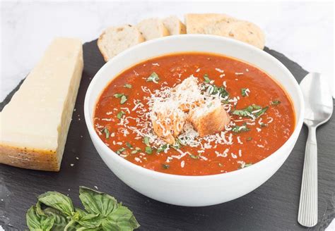 slow-cooker-roasted-red-pepper-and-tomato-soup image