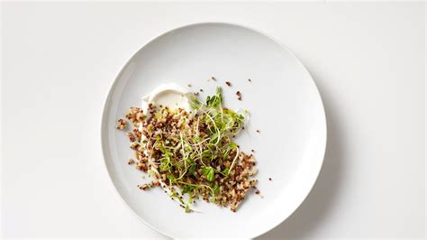 how-to-make-popped-quinoa-and-other-seeds-bon image