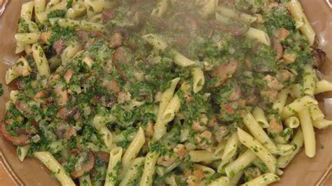 florentine-penne-with-chicken-recipe-rachael-ray image