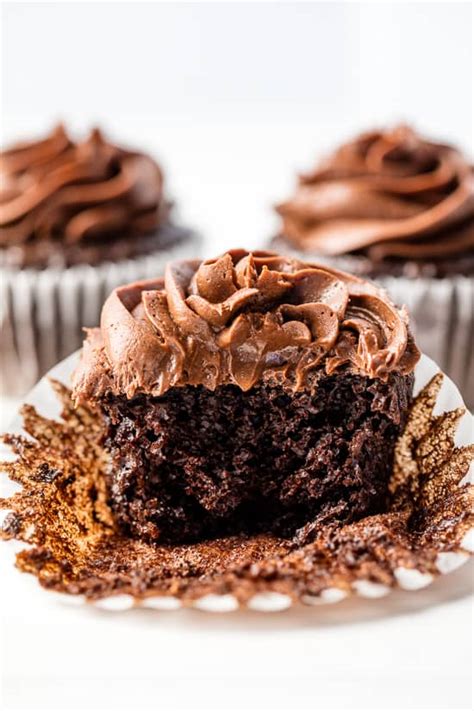 the-most-amazing-chocolate-cupcake-recipe-the image