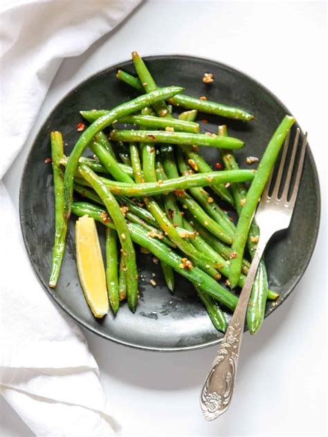 sauted-green-beans-with-garlic-lemon-the-food-blog image