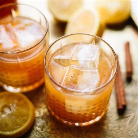the-best-whiskeys-for-whiskey-sours-in-2022 image
