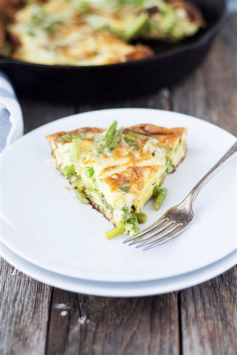 feed-your-creativity-asparagus-and-cheese-frittata image