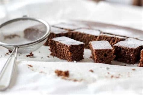 how-long-do-brownies-last-and-how-to-store-them image