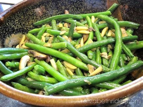thanksgiving-recipe-healthy-green-bean-casserole image