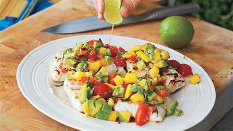 gwyneth-paltrows-grilled-halibut-with-mango image