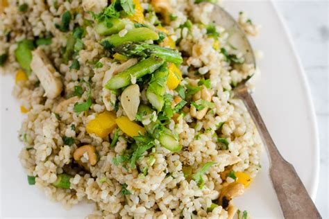 lunch-recipe-fried-brown-rice-with-asparagus-bell image