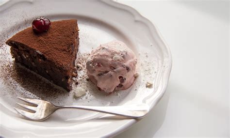 chocolate-and-hazelnut-torte-recipe-great-british image