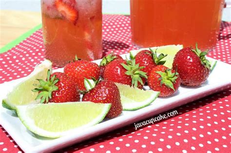 spiked-strawberry-limeade-javacupcake image
