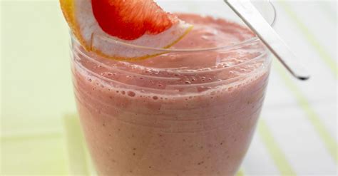 grapefruit-yogurt-smoothie-recipe-eat-smarter-usa image