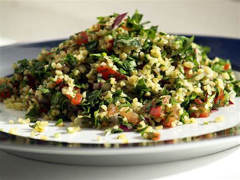 awesomely-delicious-quinoa-tabbouleh-vegan image