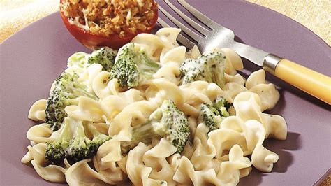 creamy-parmesan-noodles-and-broccoli image