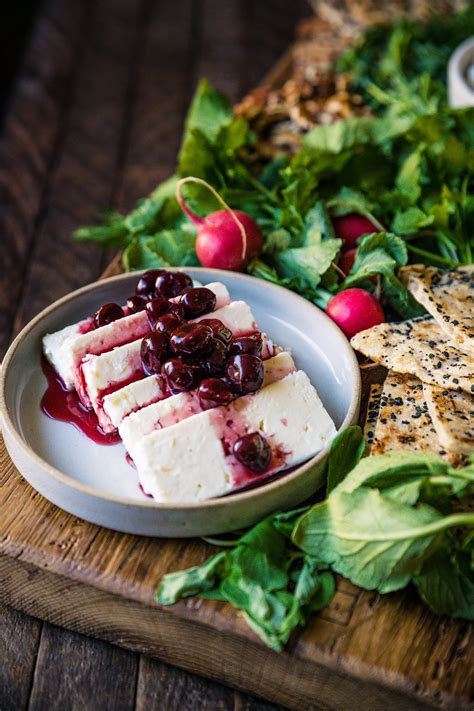 persian-cheese-and-herb-platter-honestlyyum image