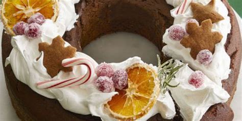 how-to-make-wreath-cake-best-wreath-cake image