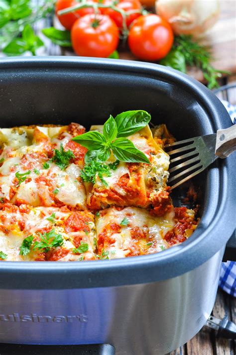 turkey-and-pesto-slow-cooker-lasagna-recipelioncom image
