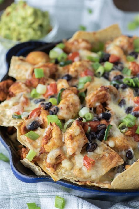 chicken-fajita-nachos-recipe-loaded-with-toppings image