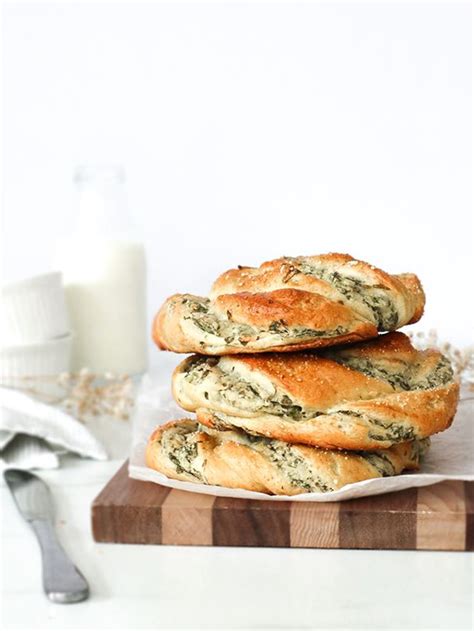 spinach-and-cheese-garlic-bread-the-jo-baker image