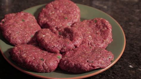 how-to-make-the-best-deer-burgers-venison image