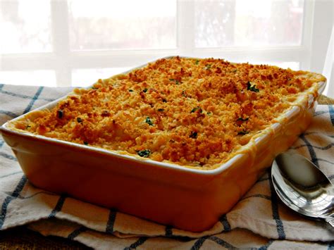 ultimate-macaroni-cheese-with-herbed-bread-crumbs image