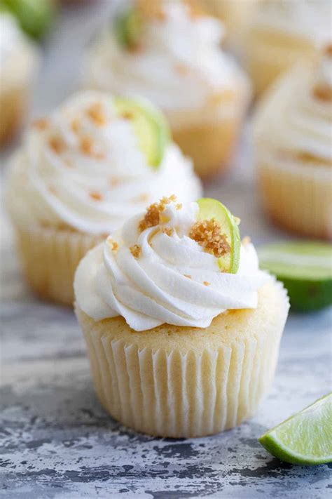 key-lime-cupcakes-with-key-lime-pie-filling-taste-and-tell image