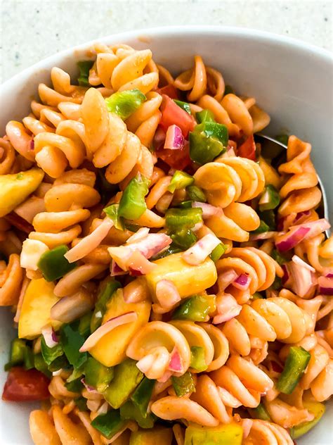 catalina-pasta-salad-lisa-g-cooks image