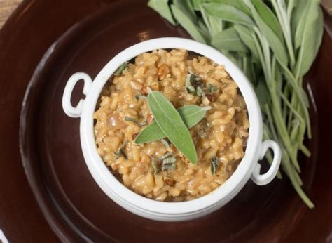 walnut-risotto-with-sage-alessi-foods image