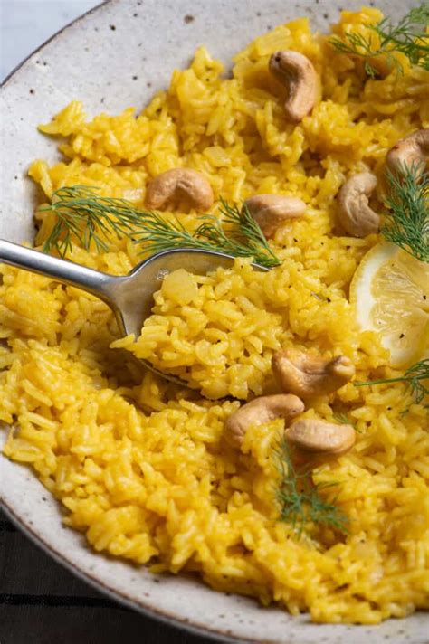 lemon-rice-mediterranean-recipe-feelgoodfoodie image
