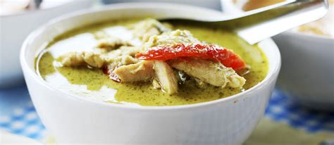 green-curry-traditional-stew-from-central-thailand image