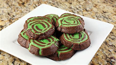 chocolate-mint-swirl-cookies-recipe-tablespooncom image