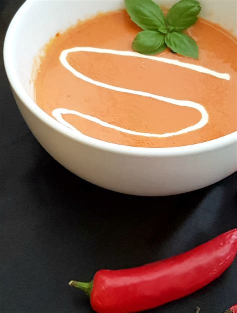 quick-and-tasty-tomato-and-chilli-soup-recipe-skint image