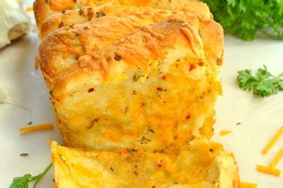 cheesy-pull-apart-garlic-bread-tasty-kitchen image