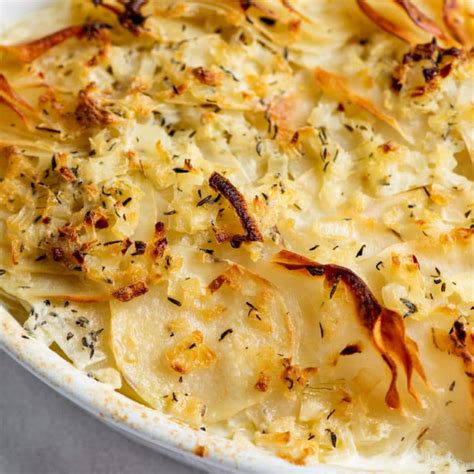 creamy-scalloped-potatoes-recipe-the-mom-100 image