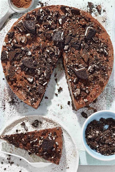 no-bake-oreo-chocolate-tart-recipe-by-archanas image