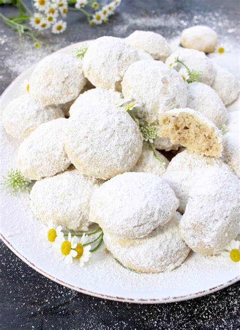 italian-wedding-cookies-recipe-ciaoflorentina image