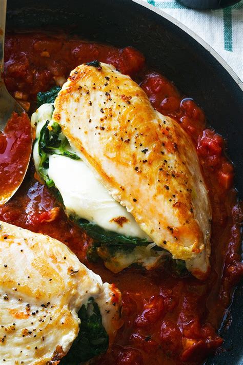 7-easy-meals-recipes-to-cook-for-him-eatwell101 image