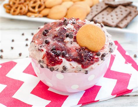 raspberry-dip-with-chocolate-chips-5-minutes-dip image