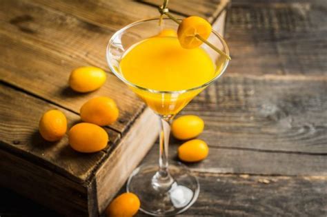 homemade-kumquat-liqueur-recipe-cookist image