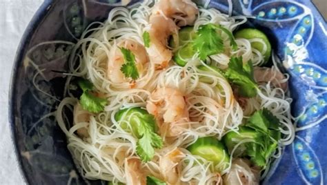 rice-noodles-with-shrimp-and-cilantro-cityline image