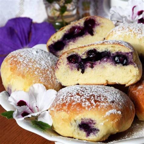 toronto-bakery-blueberry-buns-marcy-goldmans image