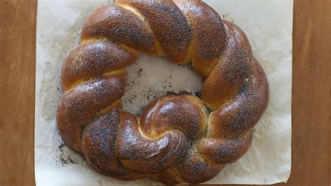 bake-a-poppy-seed-filled-challah-this-purim-the image