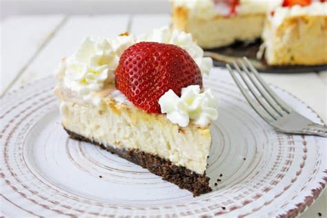 easy-vegan-cheesecake-delicious-everyday image
