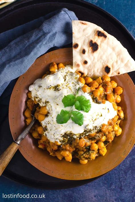 easy-chickpea-curry-with-spinach-and-yogurt-lost-in-food image
