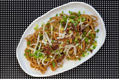 five-minute-zhenjiang-vinegar-noodles-messy-vegan image
