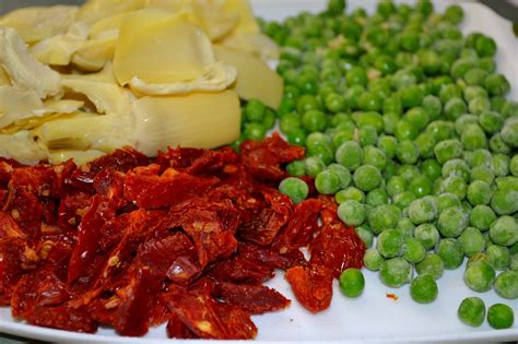 vegetarian-pasta-recipe-penne-artichokes-sun-dried image