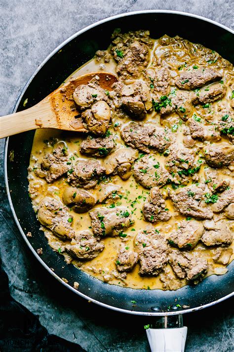 the-best-sauteed-chicken-livers-recipe-in-white-wine image