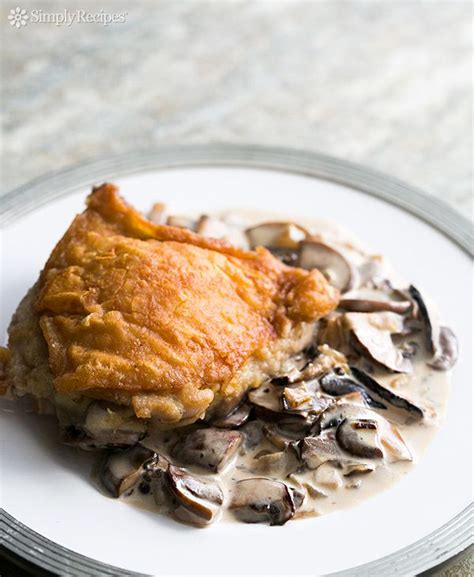 chicken-with-creamy-mushroom-sauce image